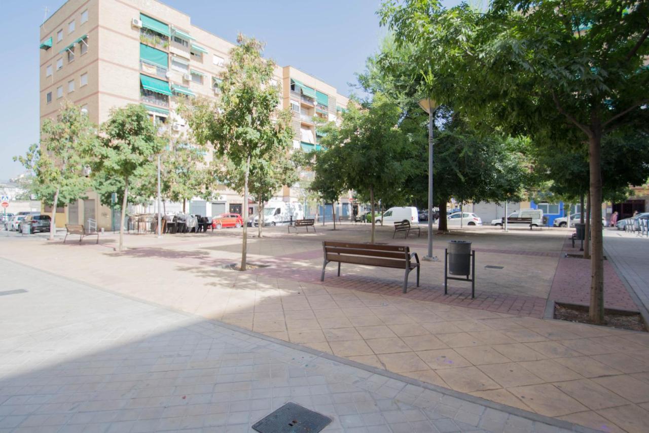 Piso Estadio De Los Carmenes غرناطة المظهر الخارجي الصورة