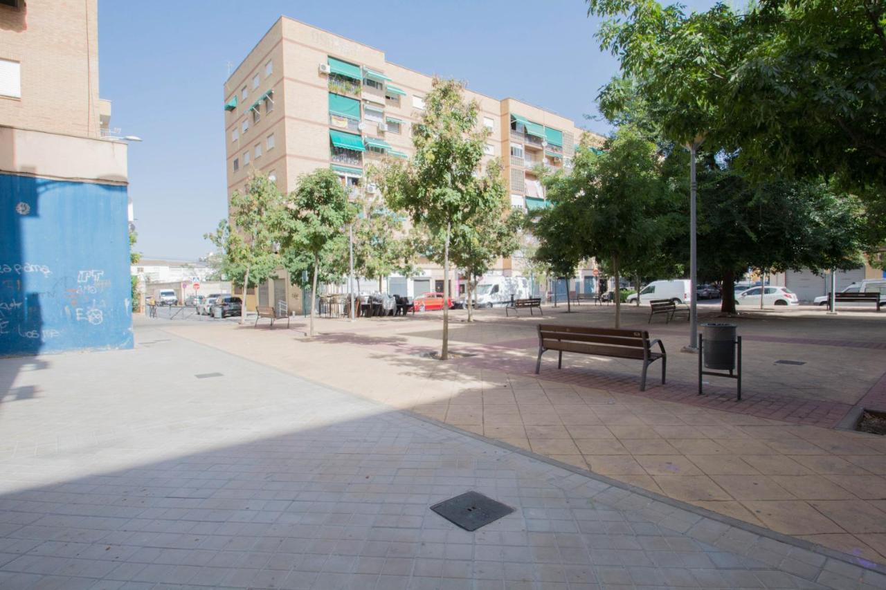 Piso Estadio De Los Carmenes غرناطة المظهر الخارجي الصورة